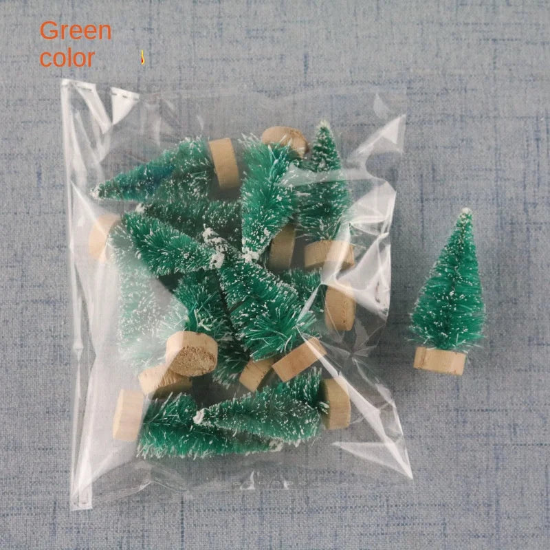 Green mini Christmas trees diy craft