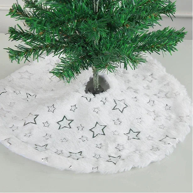 White faux fur tree skirt silver stars